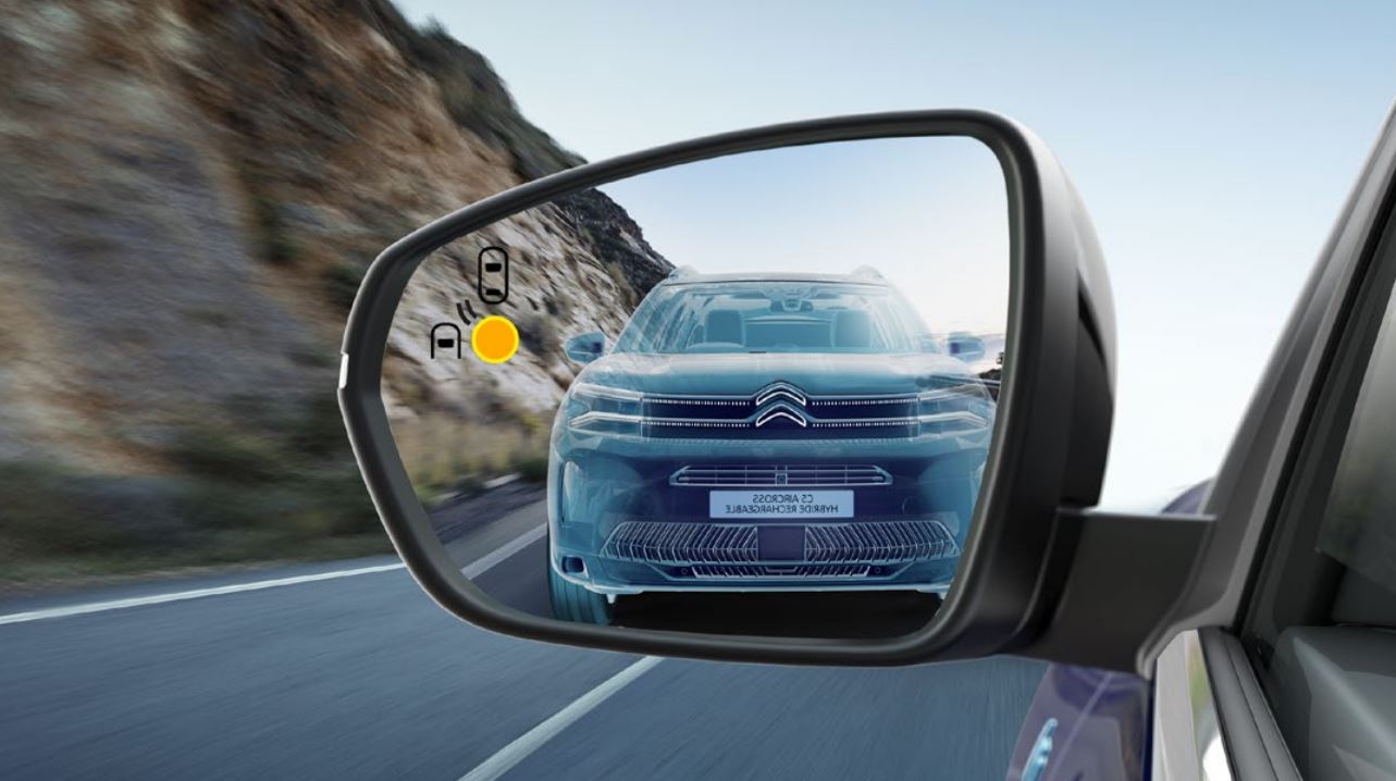 SpaceTourer Driver Attention Alert - Al Rostamani Trading Company
